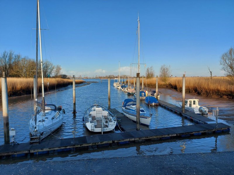 anlegestelle-an-der-weser