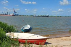 boot-am-strand-der-weser